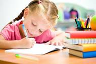 Portfolio-Arbeit: Ein Portfolio voller eigener Gedichte (© Tatyana Vyc/Shutterstock.com)