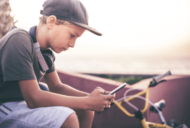 Voll krass! - Was Jugendliche auf dem Smartphone haben (© Fabio Principe - stock.adobe.com)